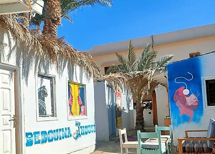 דירה Bedouina House *