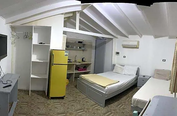 דירה Bedouina House דהב
