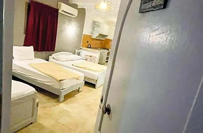 דירה Bedouina House *